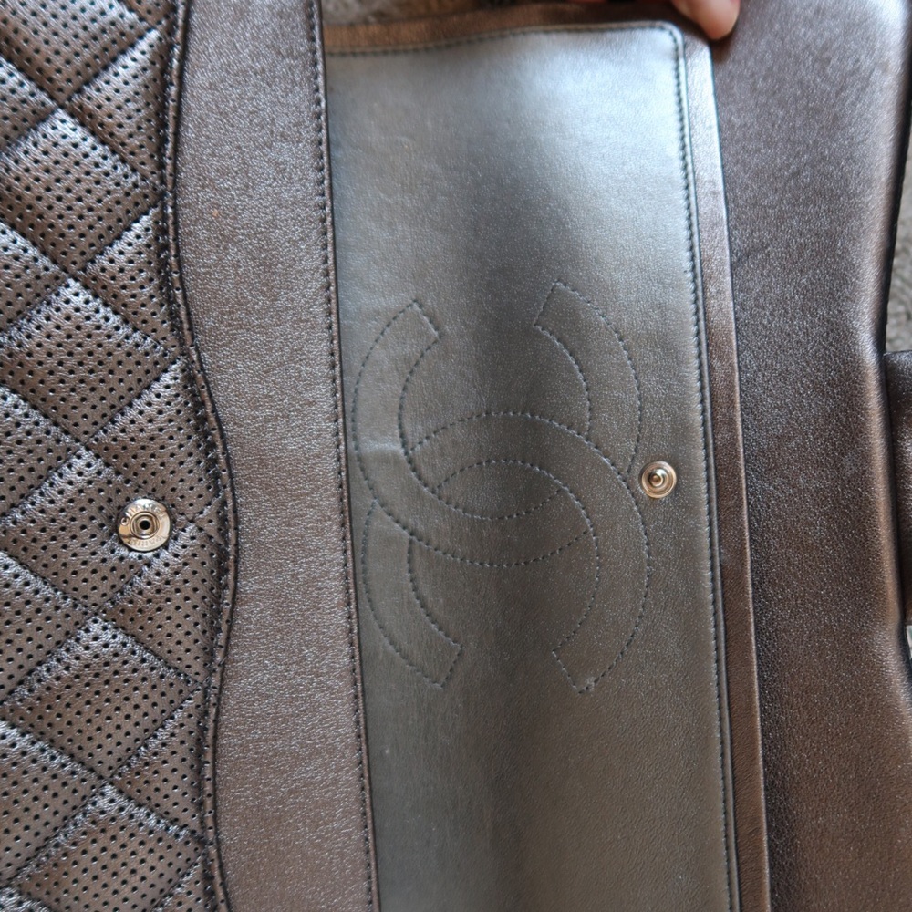 Metallic calfskin Quilted Jumbo Double flap - Picture 9 of 12